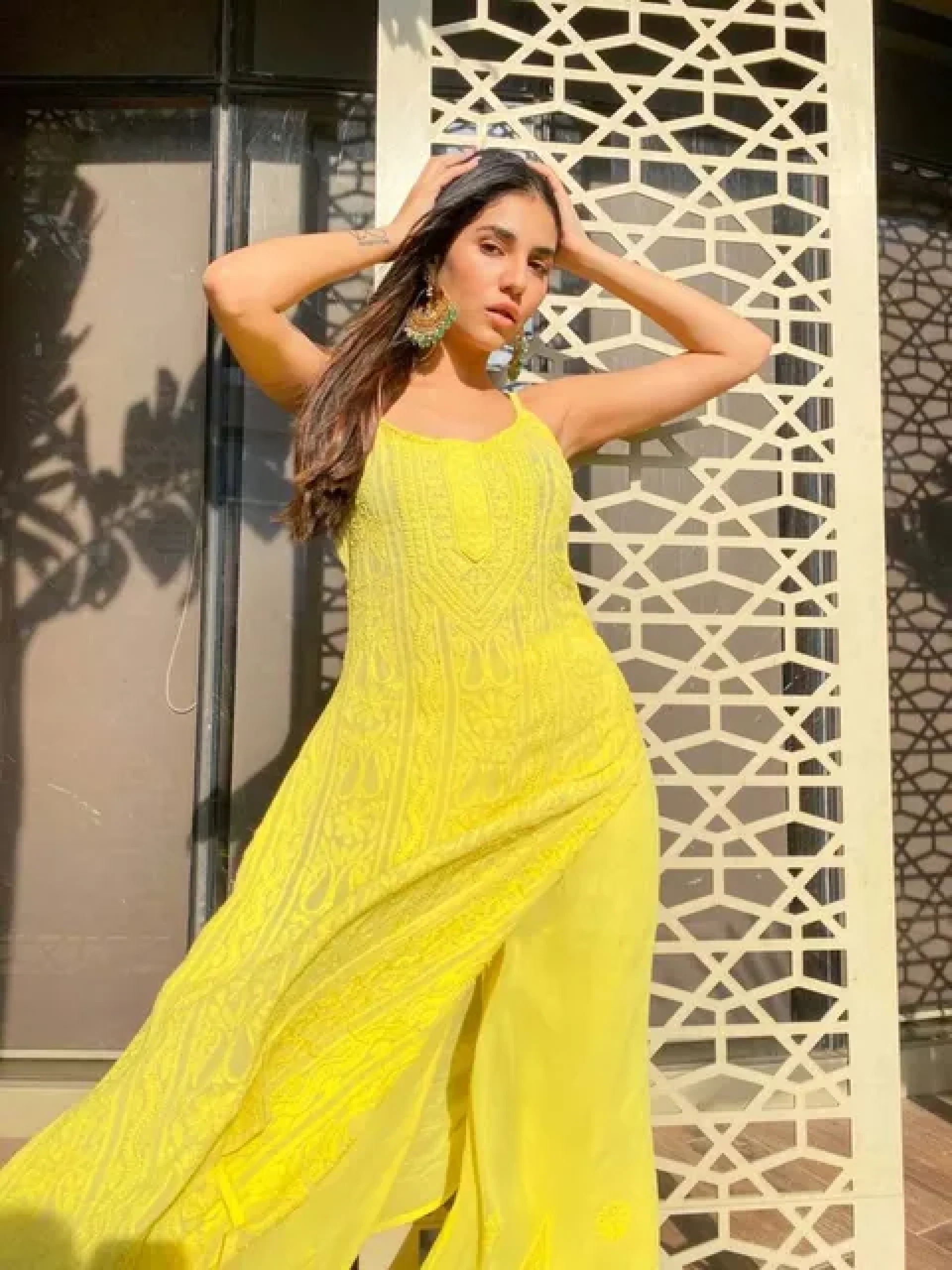 Illuminating Chikankari Strappy Kurta Set - Image 4