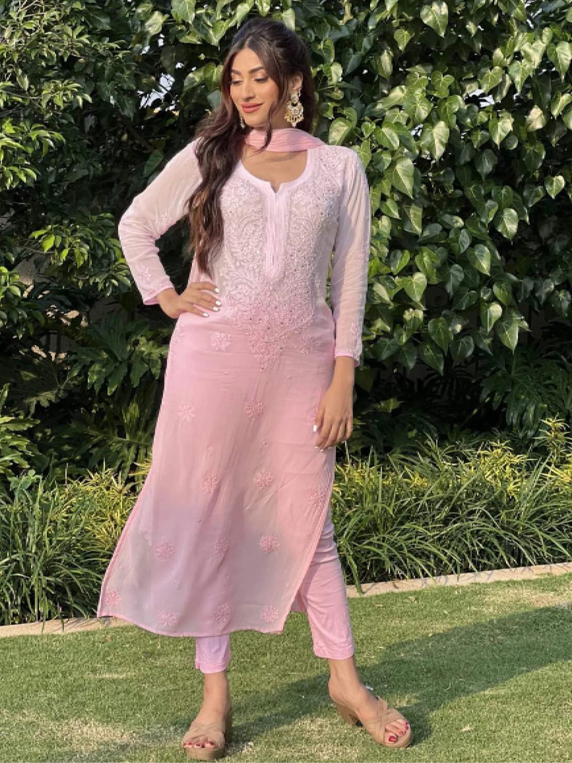 Pressed Rose Chikankari & Mukaish Kurta Set (Set of 3) - Image 4