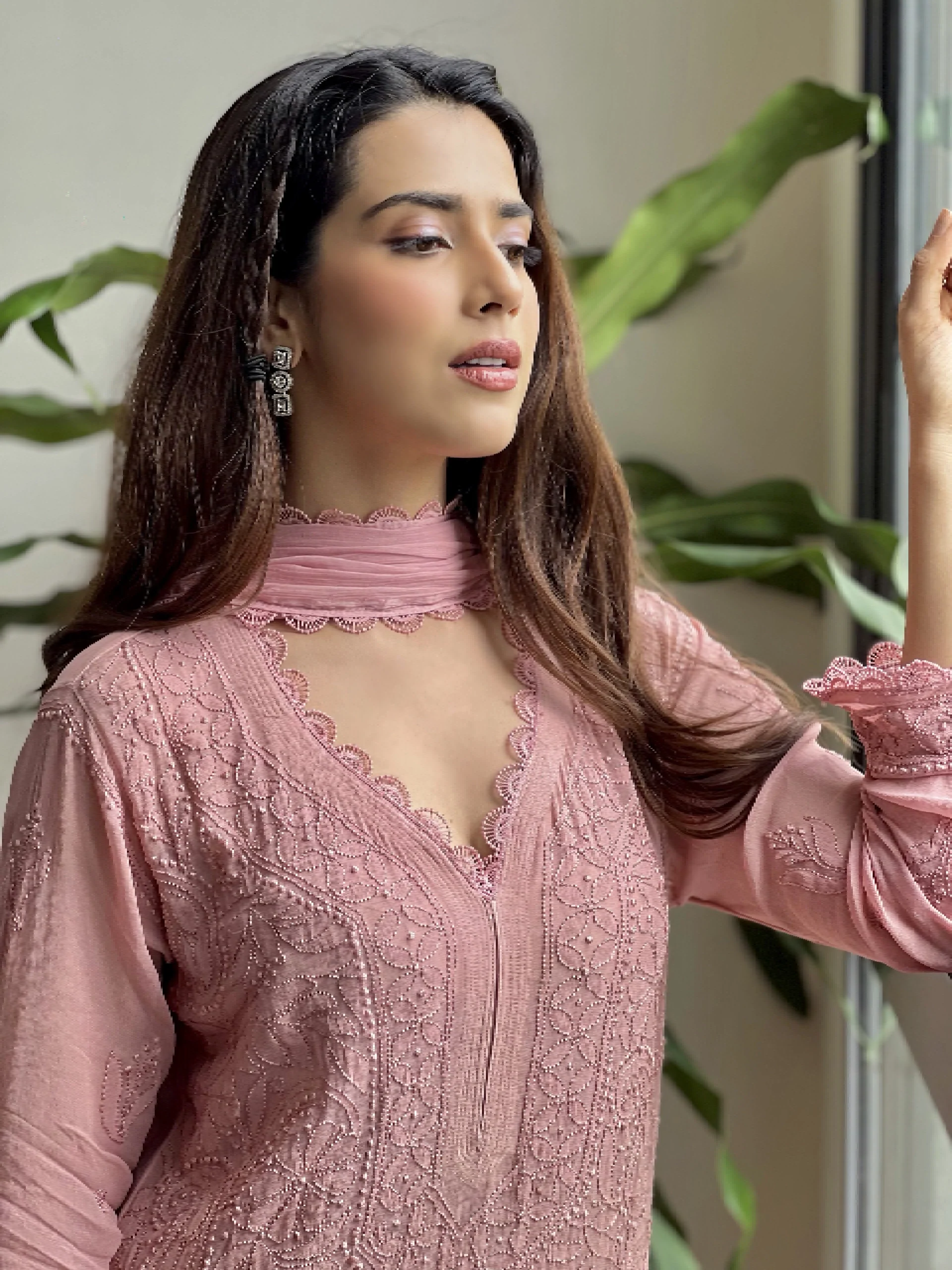 Rosanne Chikankari Kurta Set (Set of 3) - Image 4